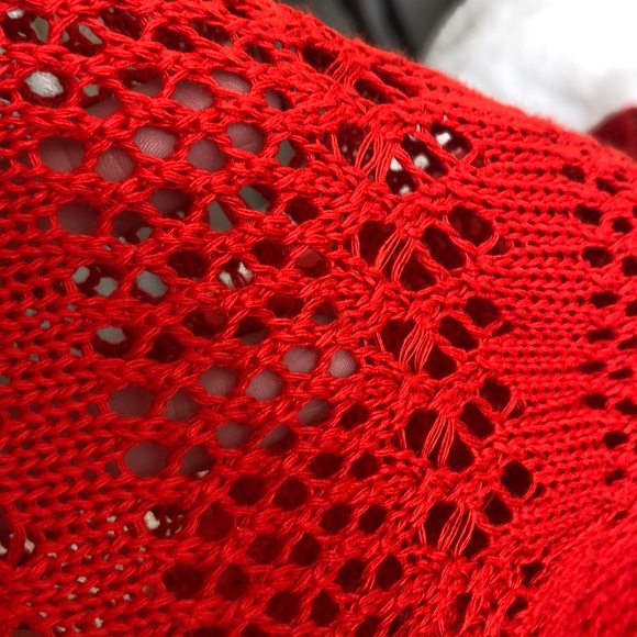 Sheer and light weight sweater. - Picture 7 of 7